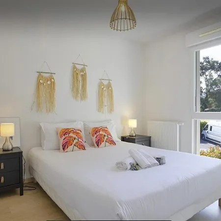 Lumineux Et Calme Apartament